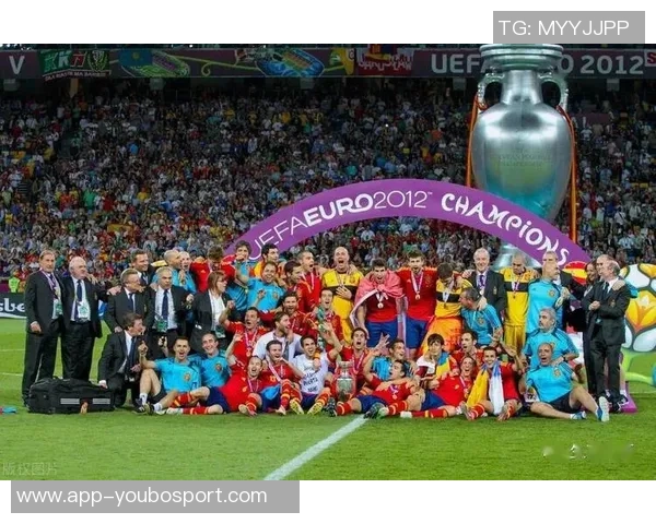 天下足球7月31精彩回顾球迷热议本周赛事焦点与明星表现 天下足球7月31精彩回顾球迷热议本周赛事焦点与明星表现