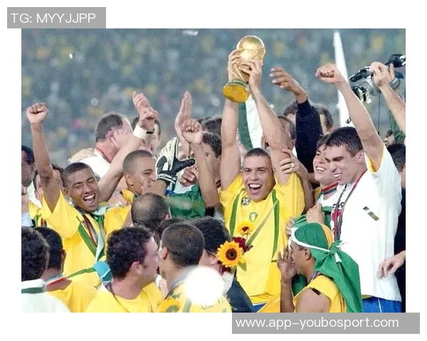 巴西足球最佳传奇球员与辉煌历史的深度解析与回顾 巴西足球最佳传奇球员与辉煌历史的深度解析与回顾